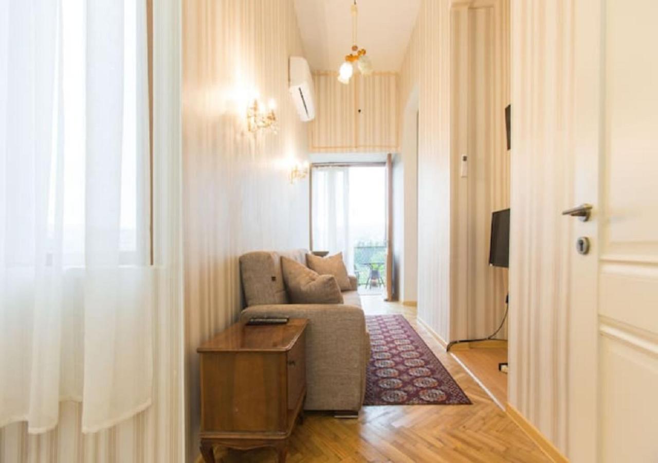 Simon'S Apartment Tbilisi Luaran gambar