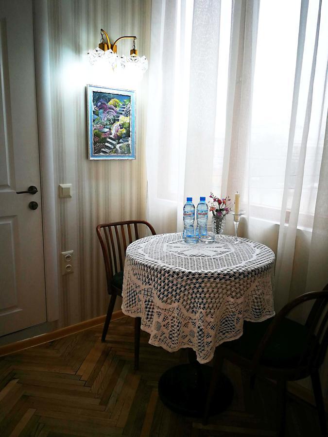 Simon'S Apartment Tbilisi Luaran gambar